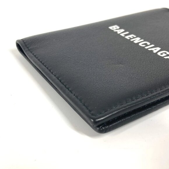 BALENCIAGA 551991 Everyday logo Passport Cover Stationery Bi-fold passport case - Picture 8 of 10